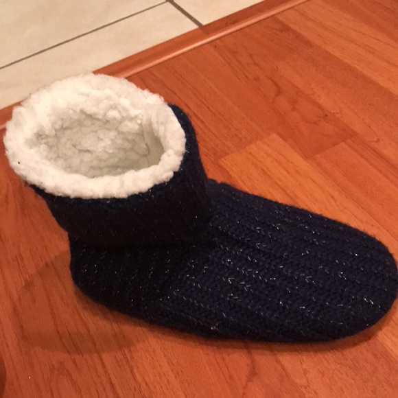 Warm cozy slippers - Picture 4 of 5